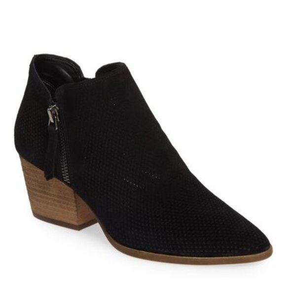 Vince Camuto Shoes - NWOT Vince Camuto Nethera Perforated Bootie Black Sz 7.5